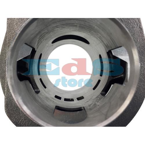 
KIT CILINDRO DE HIERRO FUNDIDO POLINI 177cc ADAPTABLE AL MOTOR DE 2 TRANSFERENCIAS PARA VESPA 125 VNB GT GTR SUPER - 150 VBA VBB SPRINT GL SUPER
